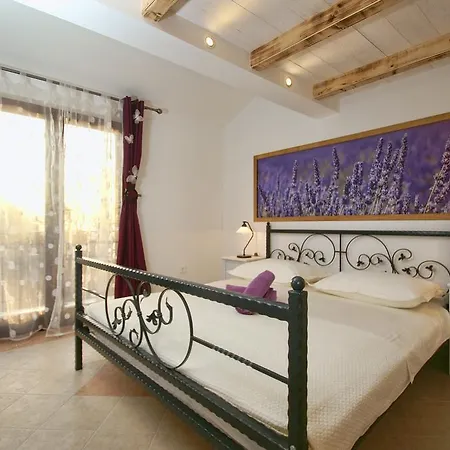 House Lavander 760 Vila *